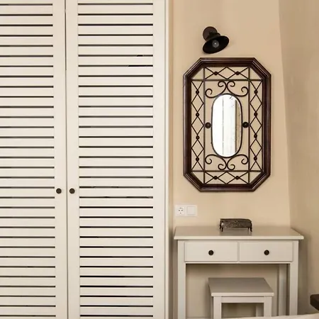 Petrino Naxos * Naxos City