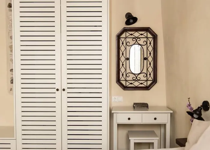 Petrino Naxos * Naxos City