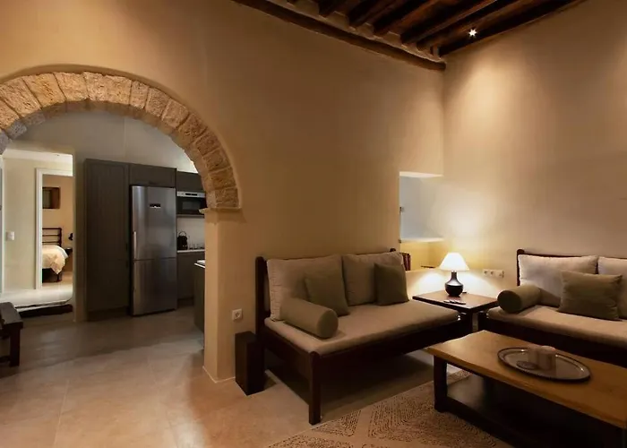 Petrino Naxos * Naxos City